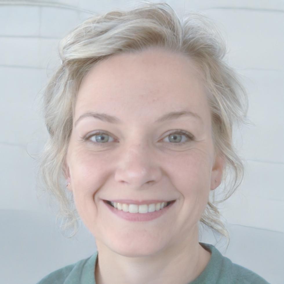 Portrait of Linnea Bergström, financial reporting specialist