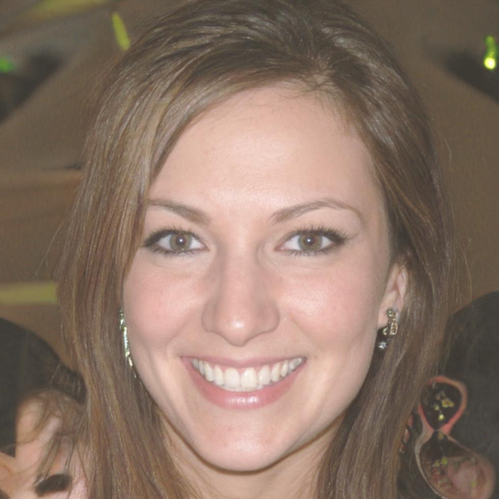 Portrait of Elif Yıldırım, data quality consultant