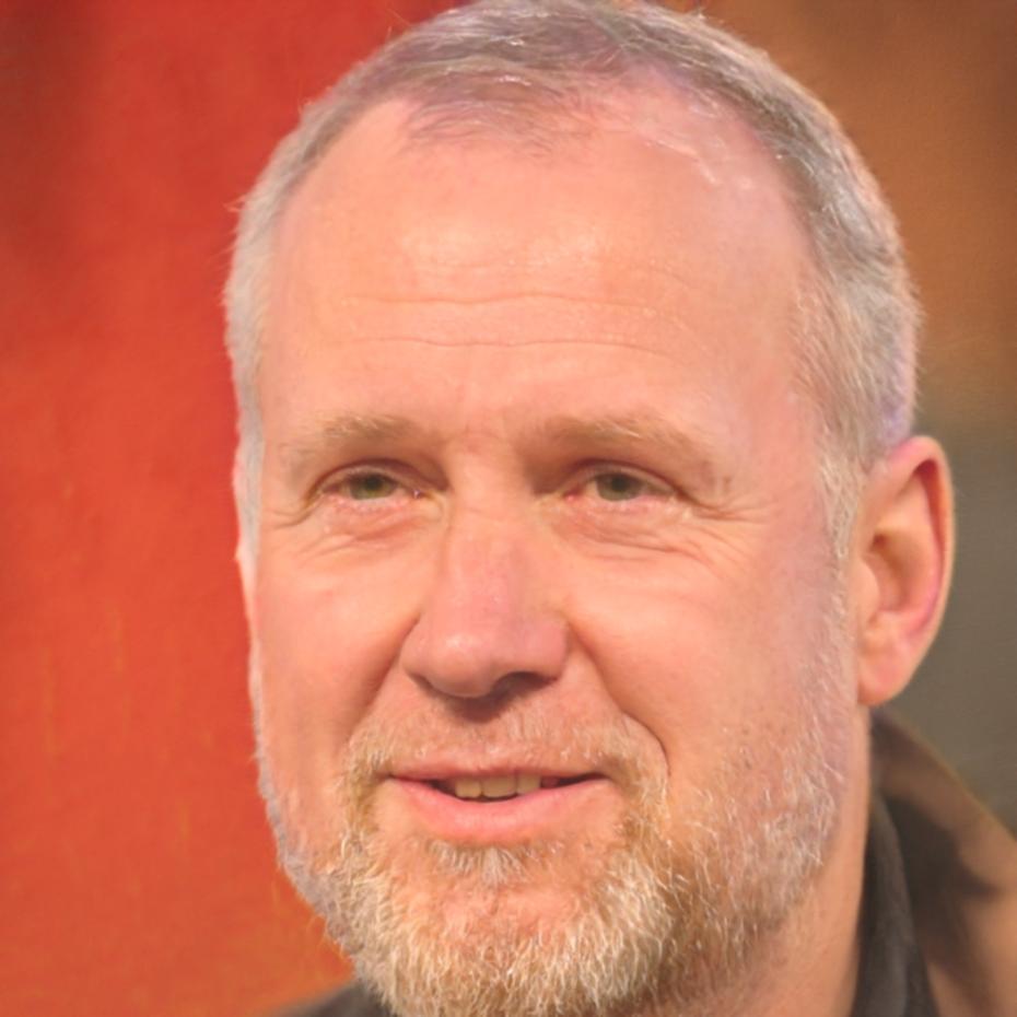 Callum Breckenridge, Financial Controller